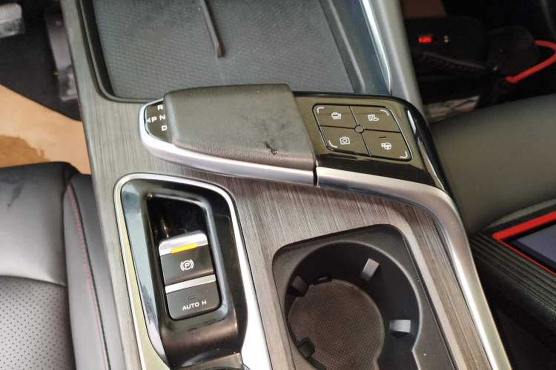 Used CHANGAN UNI-T 2020 1.5T Flagship Version Gear Lever