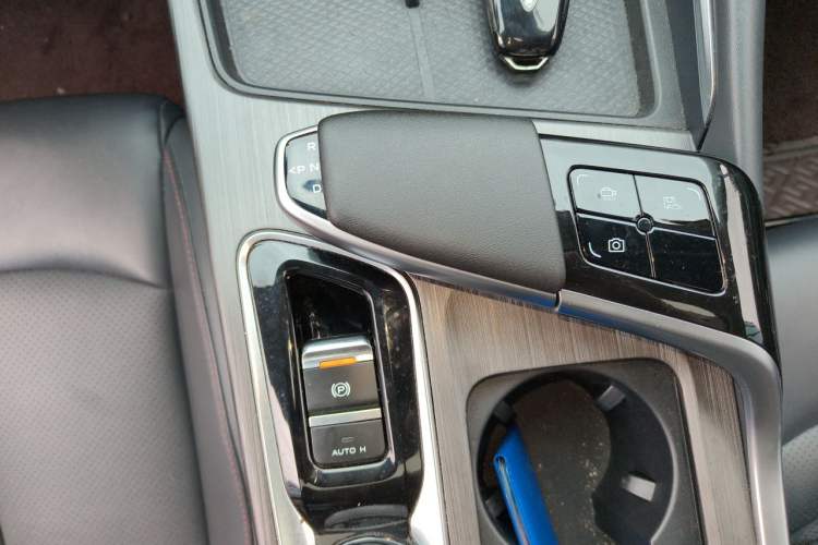 Used CHANGAN UNI-T 2020 1.5T Prestige Version Gear Lever