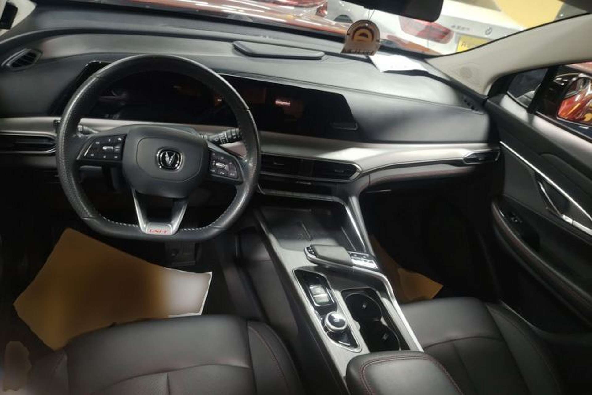 Used CHANGAN UNI-T 2020 1.5T Flagship Version Interior 2