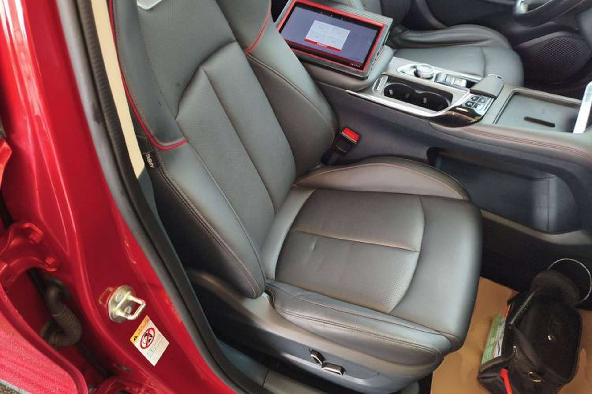 Used CHANGAN UNI-T 2020 1.5T Flagship Version Right Front Seat
