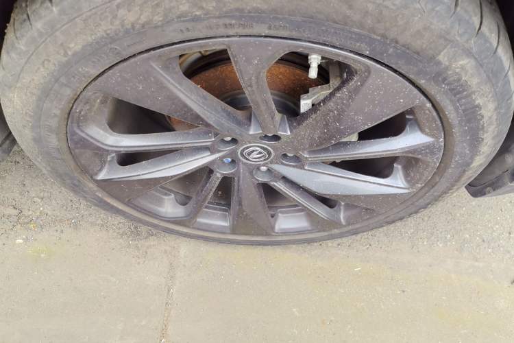 Used CHANGAN UNI-T 2020 1.5T Prestige Version Right Front Wheel Hub