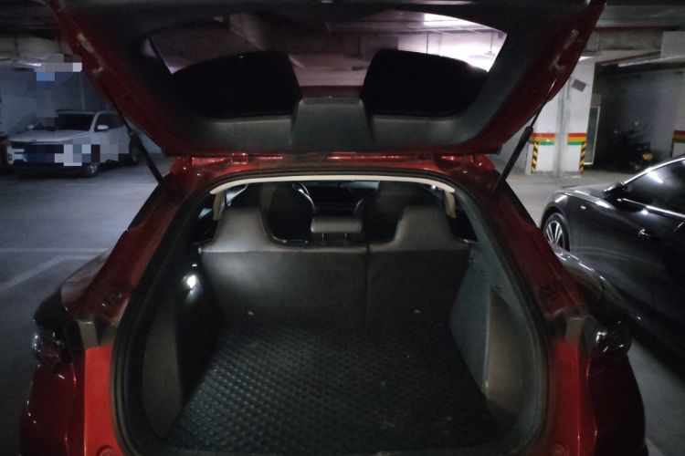 Used CHANGAN UNI-T 2020 1.5T Prestige Version Trunk