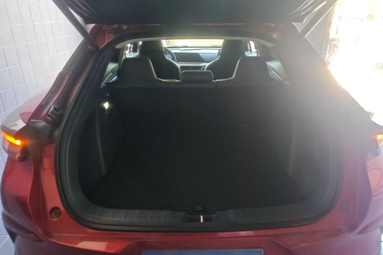 Used CHANGAN UNI-T 2020 1.5T Flagship Version Trunk