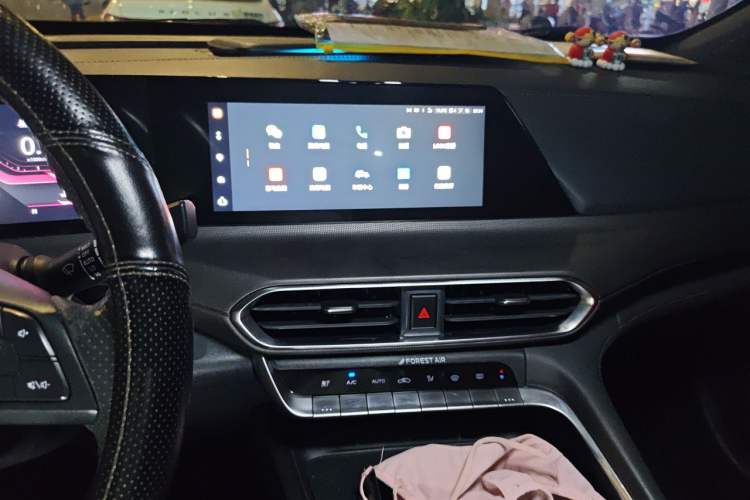 Used CHANGAN UNI-T 2020 1.5T Flagship Version Audio And AC Panel