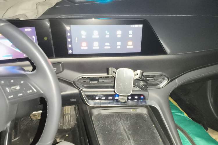 Used CHANGAN UNI-T 2020 1.5T Luxury Model Audio And AC Panel