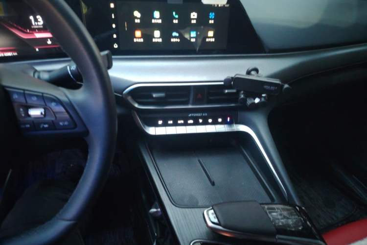 Used CHANGAN UNI-T 2020 1.5T Luxury Model Audio And AC Panel