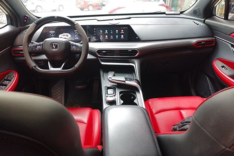 Used CHANGAN UNI-T 2020 1.5T Prestige Version Center Console