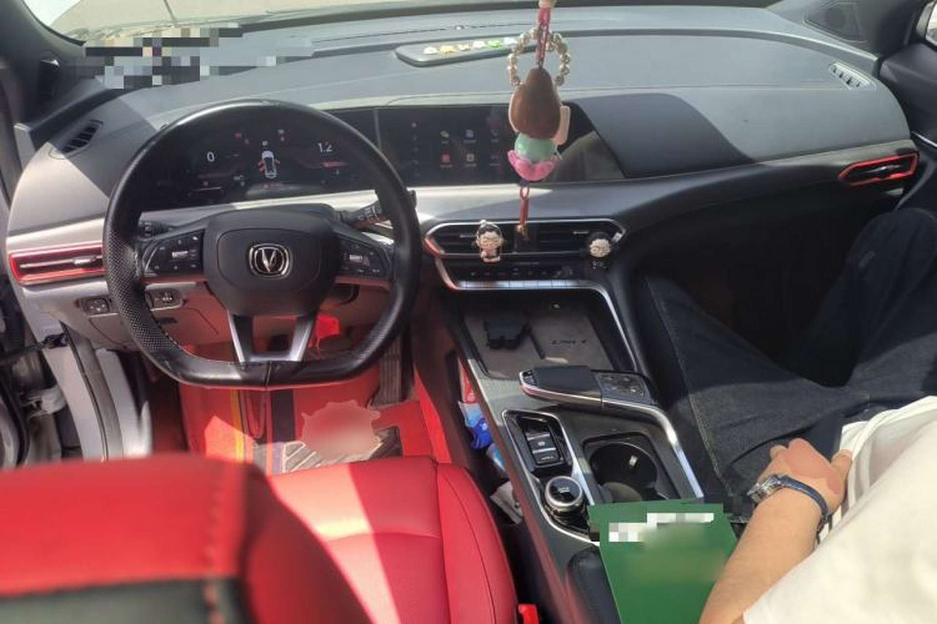 Used CHANGAN UNI-T 2020 1.5T Flagship Version Center Console