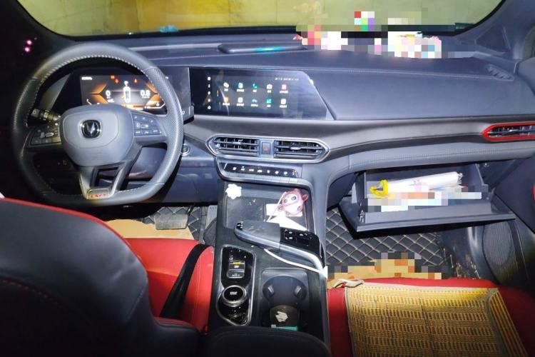 Used CHANGAN UNI-T 2020 1.5T Prestige Version Center Console