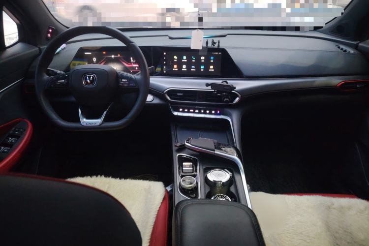 Used CHANGAN UNI-T 2020 1.5T Luxury Model Center Console