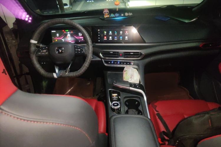 Used CHANGAN UNI-T 2020 1.5T Flagship Version Center Console