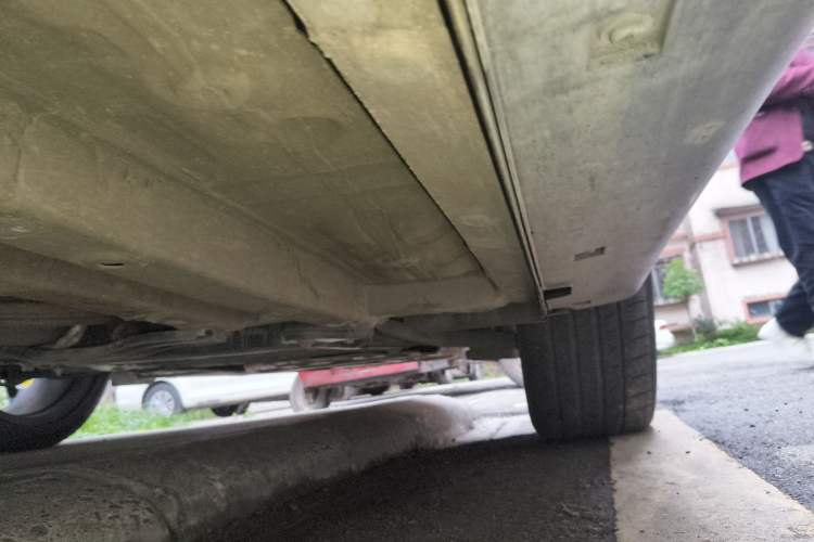 Used CHANGAN UNI-T 2020 1.5T Prestige Version Chassis Front Right