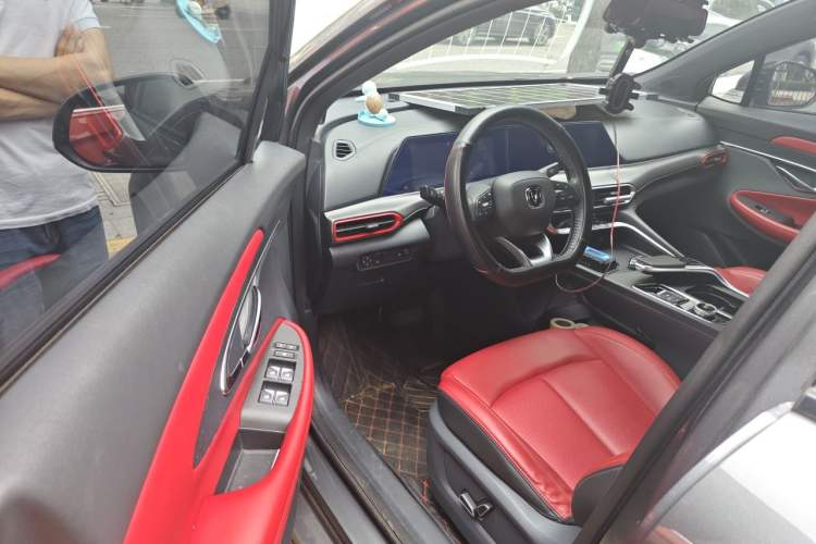 Used CHANGAN UNI-T 2020 1.5T Prestige Version Driver Seat