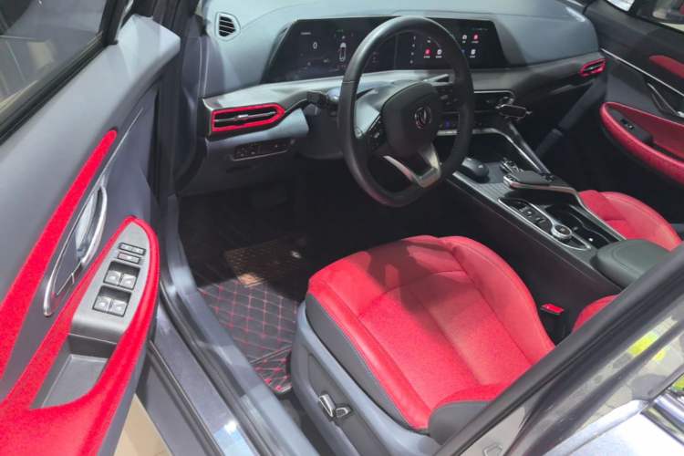 Used CHANGAN UNI-T 2020 1.5T Prestige Version Driver Seat