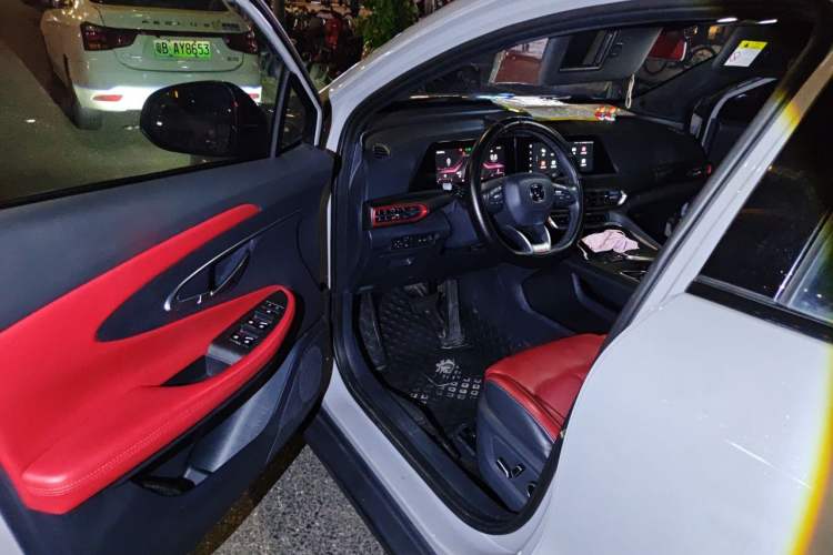 Used CHANGAN UNI-T 2020 1.5T Flagship Version Driver Seat