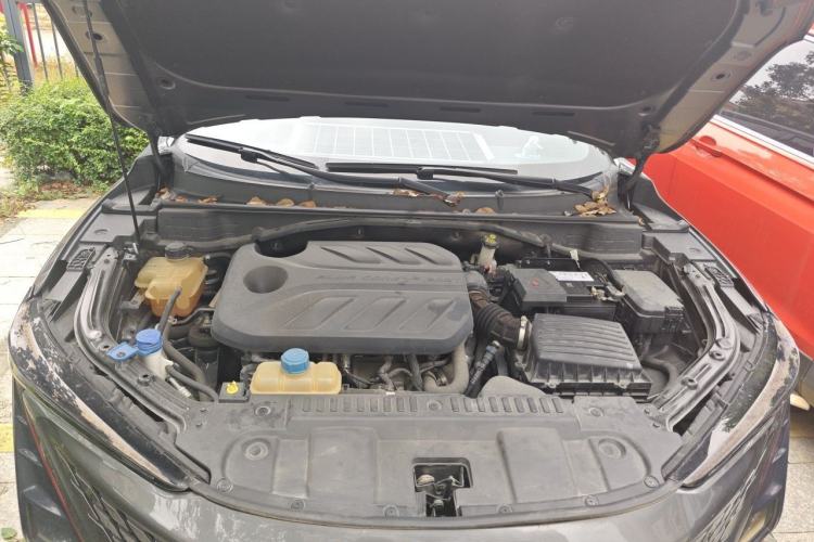Used CHANGAN UNI-T 2020 1.5T Prestige Version Engine Bay