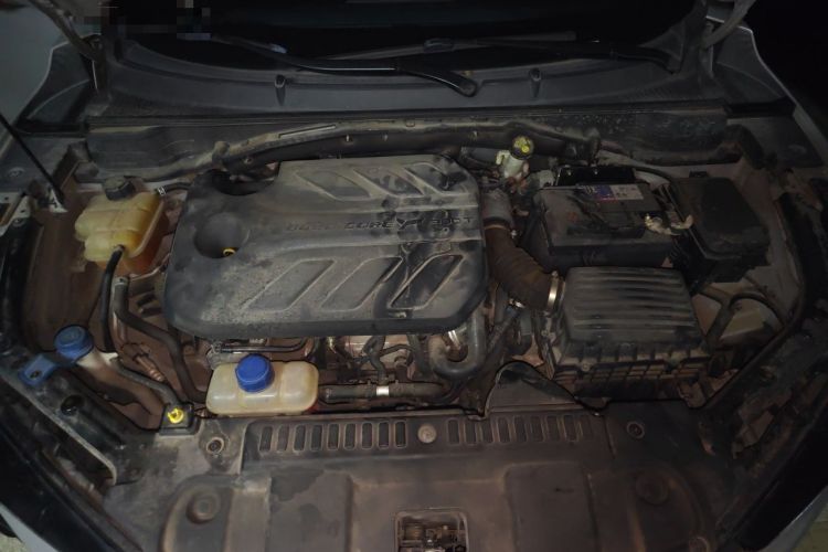 Used CHANGAN UNI-T 2020 1.5T Prestige Version Engine Bay
