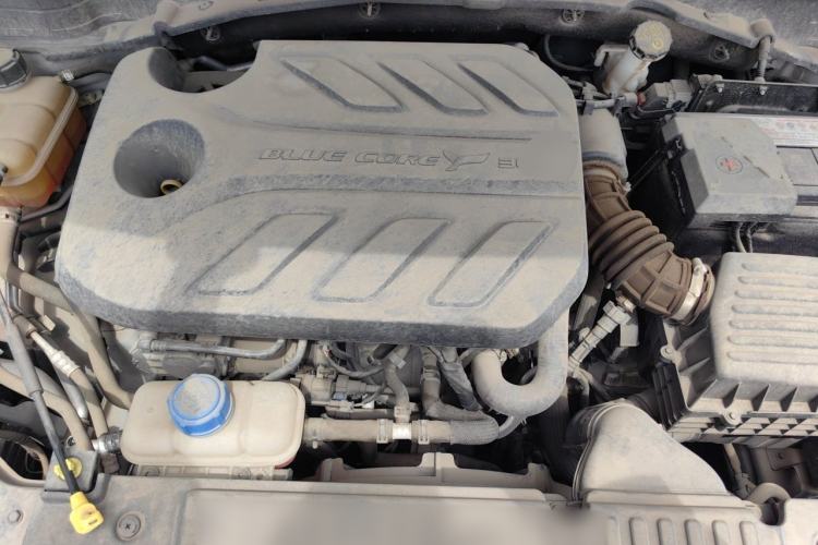 Used CHANGAN UNI-T 2020 1.5T Prestige Version Engine Bay