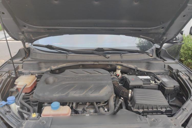 Used CHANGAN UNI-T 2020 1.5T Prestige Version Engine Bay