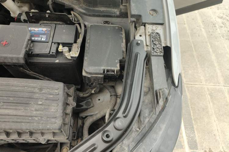 Used CHANGAN UNI-T 2020 1.5T Flagship Version Engine Bay Left