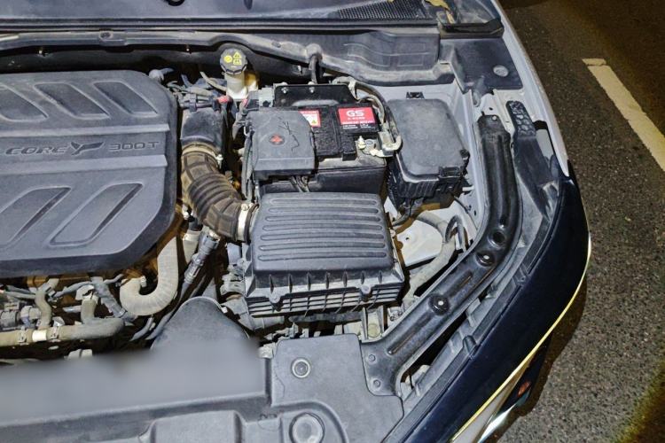 Used CHANGAN UNI-T 2020 1.5T Flagship Version Engine Bay Left
