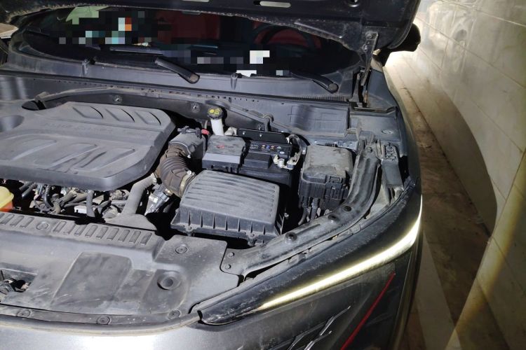 Used CHANGAN UNI-T 2020 1.5T Prestige Version Engine Bay Left
