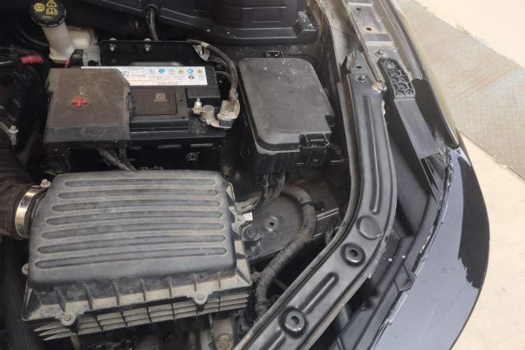 Used CHANGAN UNI-T 2020 1.5T Flagship Version Engine Bay Left