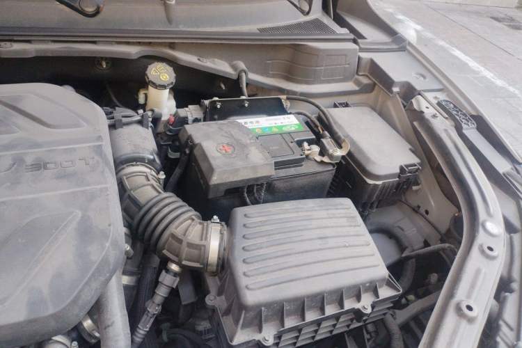 Used CHANGAN UNI-T 2020 1.5T Flagship Version Engine Bay Left