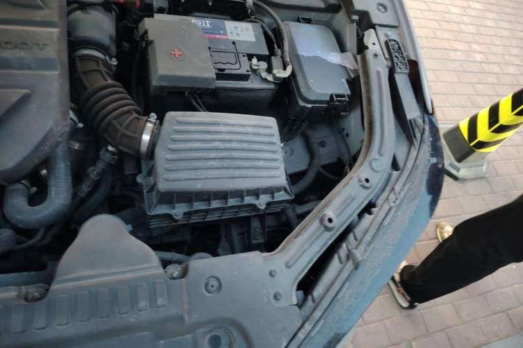Used CHANGAN UNI-T 2020 1.5T Luxury Model Engine Bay Left