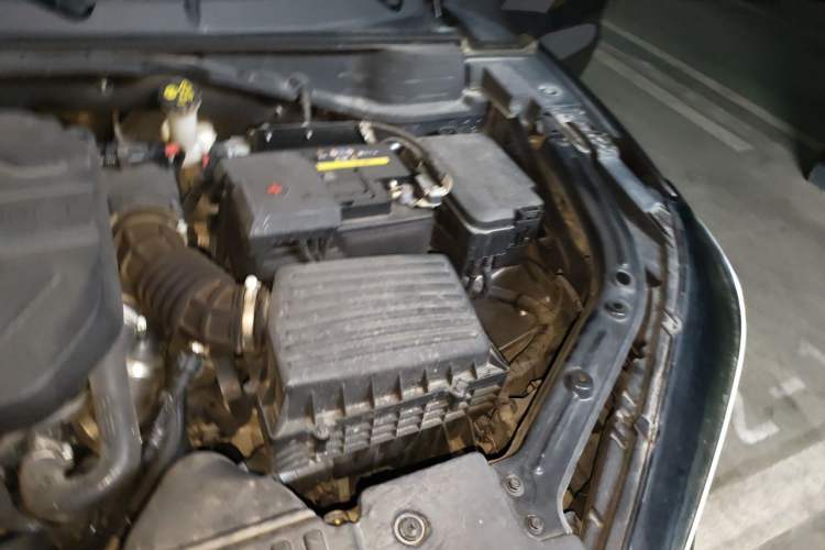 Used CHANGAN UNI-T 2020 1.5T Flagship Version Engine Bay Left