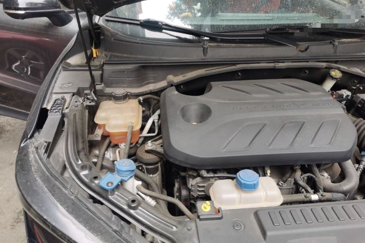 Used CHANGAN UNI-T 2020 1.5T Flagship Version Engine Bay Right
