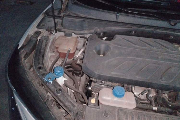 Used CHANGAN UNI-T 2020 1.5T Flagship Version Engine Bay Right