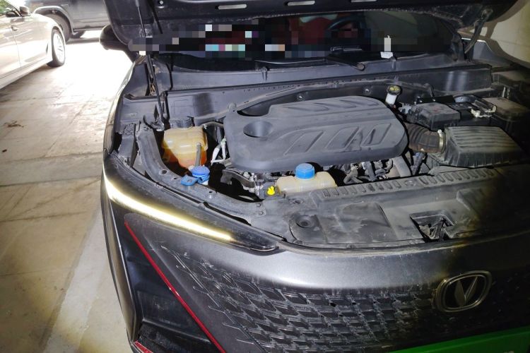 Used CHANGAN UNI-T 2020 1.5T Prestige Version Engine Bay Right