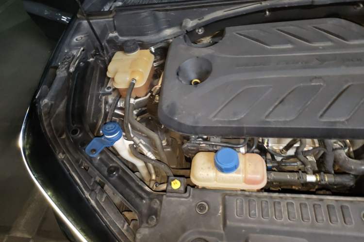 Used CHANGAN UNI-T 2020 1.5T Flagship Version Engine Bay Right
