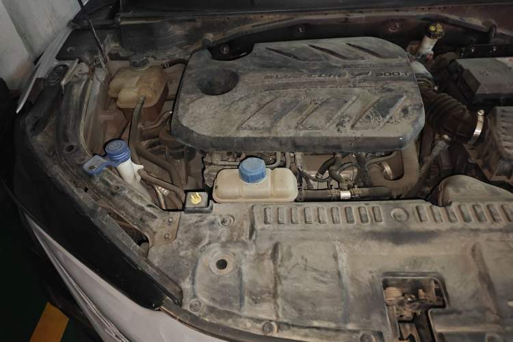 Used CHANGAN UNI-T 2020 1.5T Flagship Version Engine Bay Right