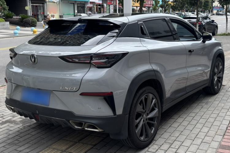 Used CHANGAN UNI-T 2020 1.5T Prestige Version Exterior 3