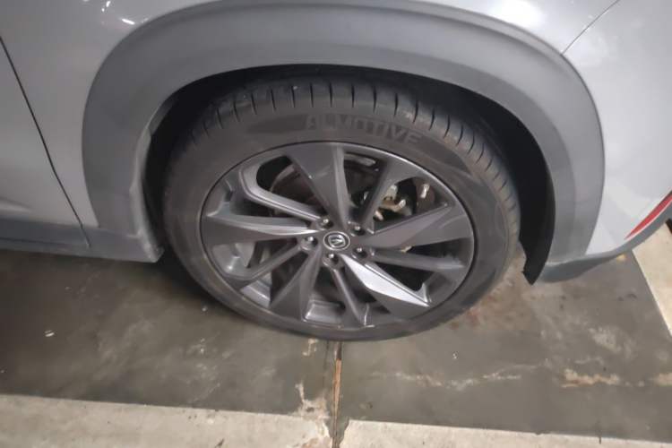 Used CHANGAN UNI-T 2020 1.5T Prestige Version Exterior 7