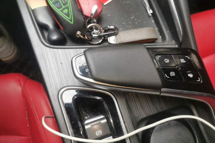 Used CHANGAN UNI-T 2020 1.5T Flagship Version Gear Lever