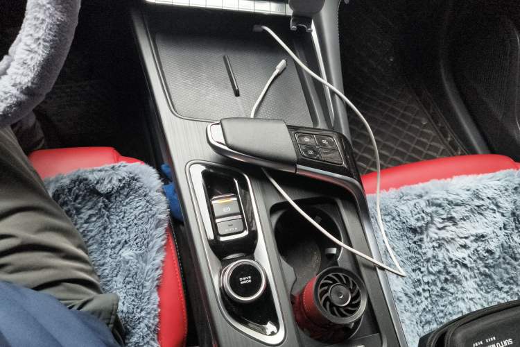 Used CHANGAN UNI-T 2020 1.5T Prestige Version Gear Lever
