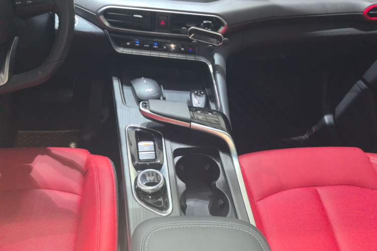 Used CHANGAN UNI-T 2020 1.5T Prestige Version Gear Lever