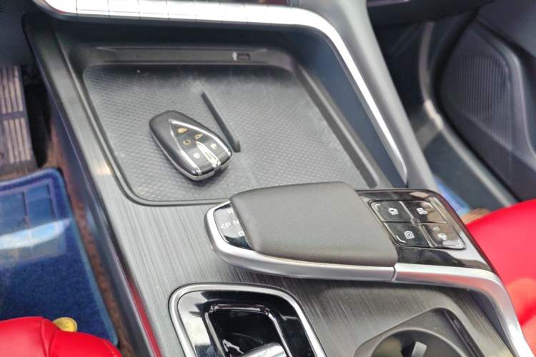 Used CHANGAN UNI-T 2020 1.5T Flagship Version Gear Lever