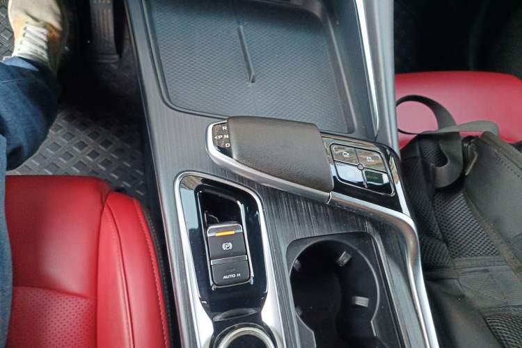 Used CHANGAN UNI-T 2020 1.5T Prestige Version Gear Lever