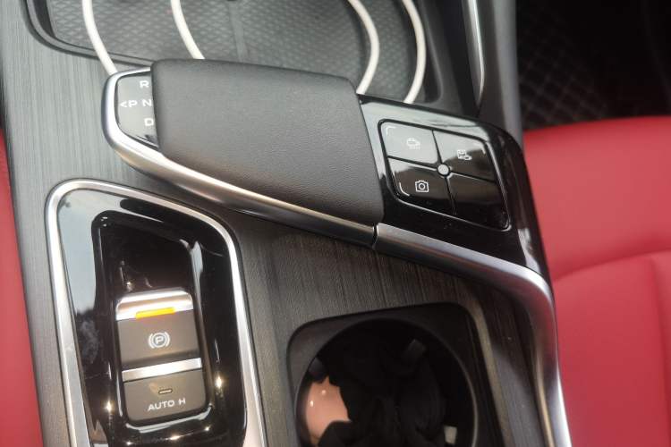 Used CHANGAN UNI-T 2020 1.5T Prestige Version Gear Lever