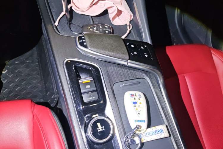 Used CHANGAN UNI-T 2020 1.5T Flagship Version Gear Lever