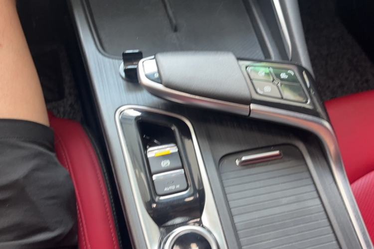 Used CHANGAN UNI-T 2020 1.5T Prestige Version Gear Lever