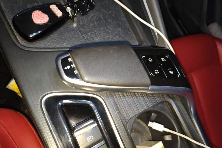 Used CHANGAN UNI-T 2020 1.5T Flagship Version Gear Lever