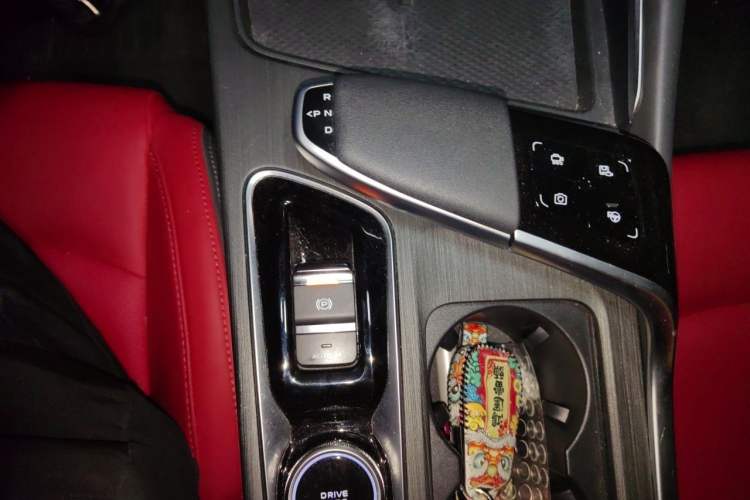 Used CHANGAN UNI-T 2020 1.5T Flagship Version Gear Lever