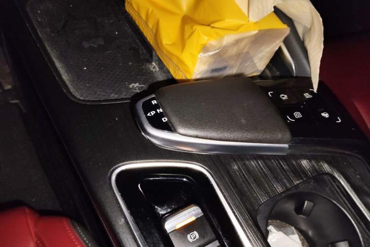 Used CHANGAN UNI-T 2020 1.5T Flagship Version Gear Lever
