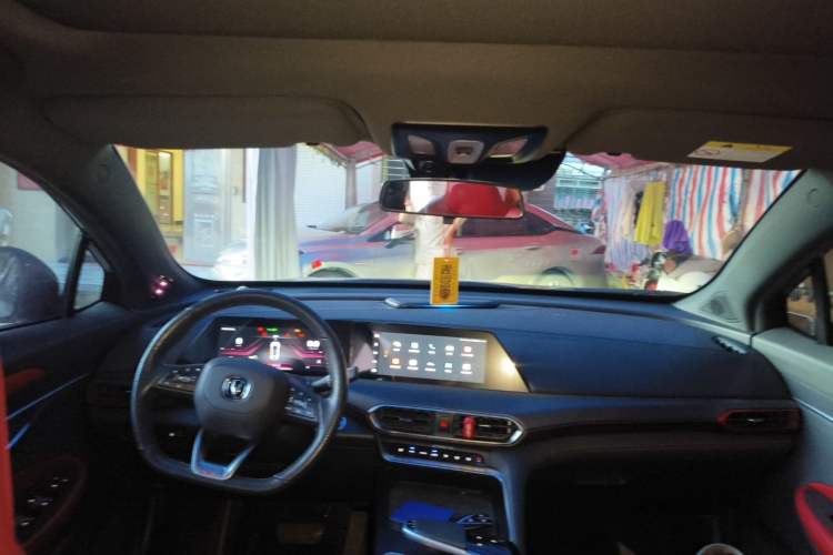 Used CHANGAN UNI-T 2020 1.5T Prestige Version Headliner