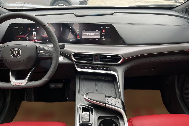 Used CHANGAN UNI-T 2020 1.5T Flagship Version Interior 1
